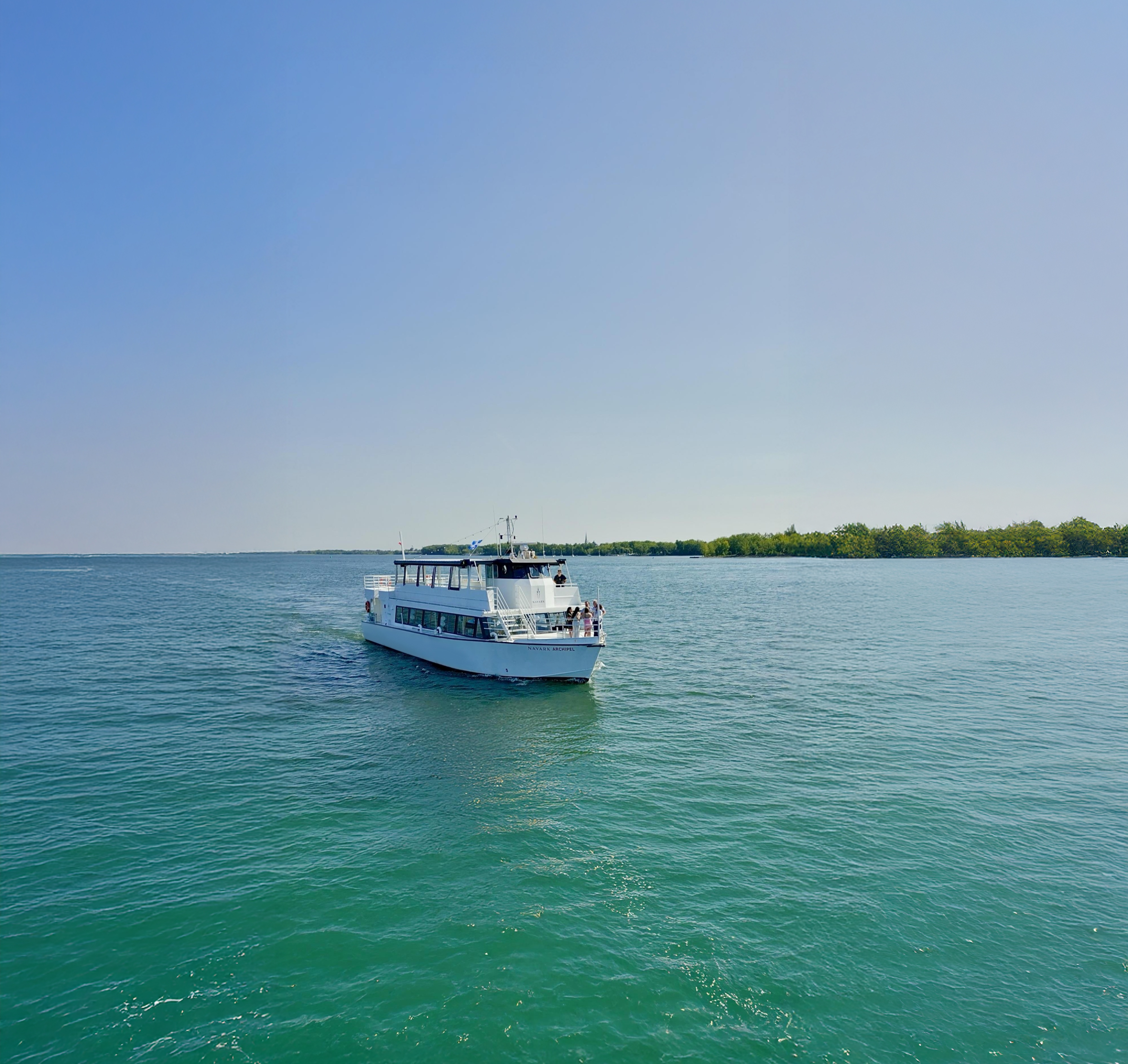 Image du Navark Archipel sur le fleuve Saint-Laurent
