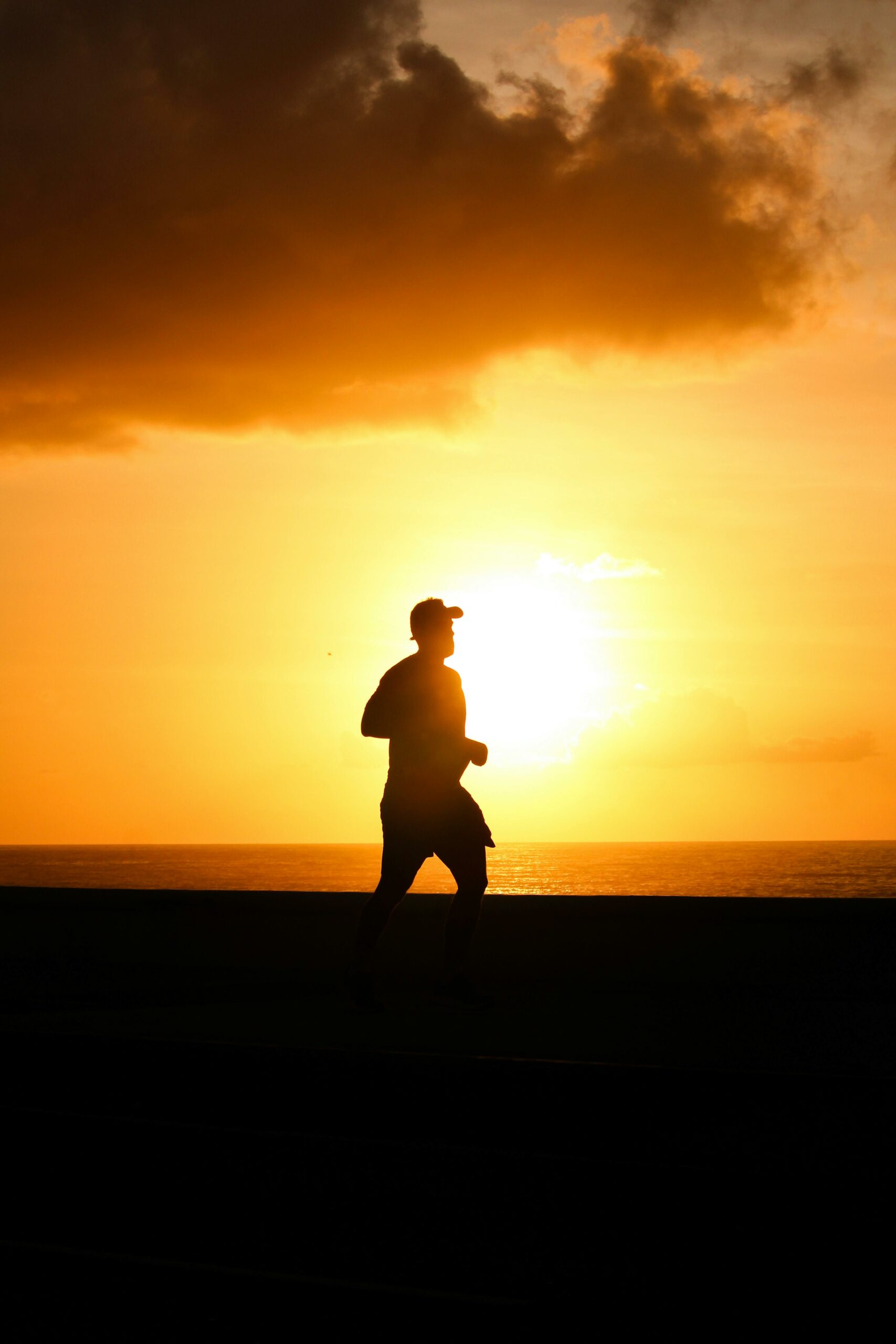 Hugo Dubois marathon training - man running outdoors preparing for his first marathon